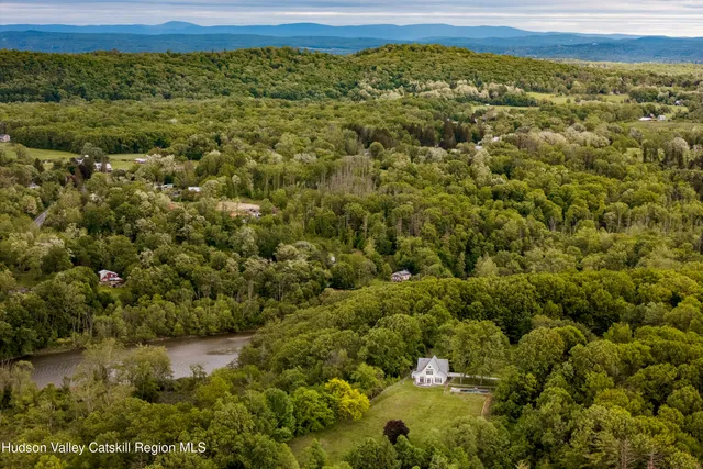 $3,975,000 | 49 Sunset Circle, Germantown, NY 12526