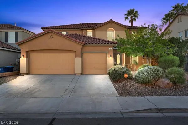 $595,000 | 121 Pettswood Drive, Henderson, NV 89002