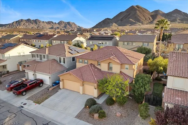 $595,000 | 121 Pettswood Drive, Henderson, NV 89002