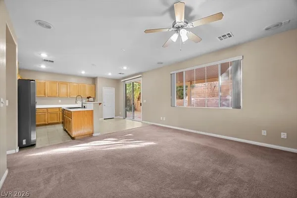 $595,000 | 121 Pettswood Drive, Henderson, NV 89002