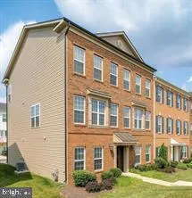 $460,000 | 15409 Rosemont Manor Drive, Haymarket, VA 20169