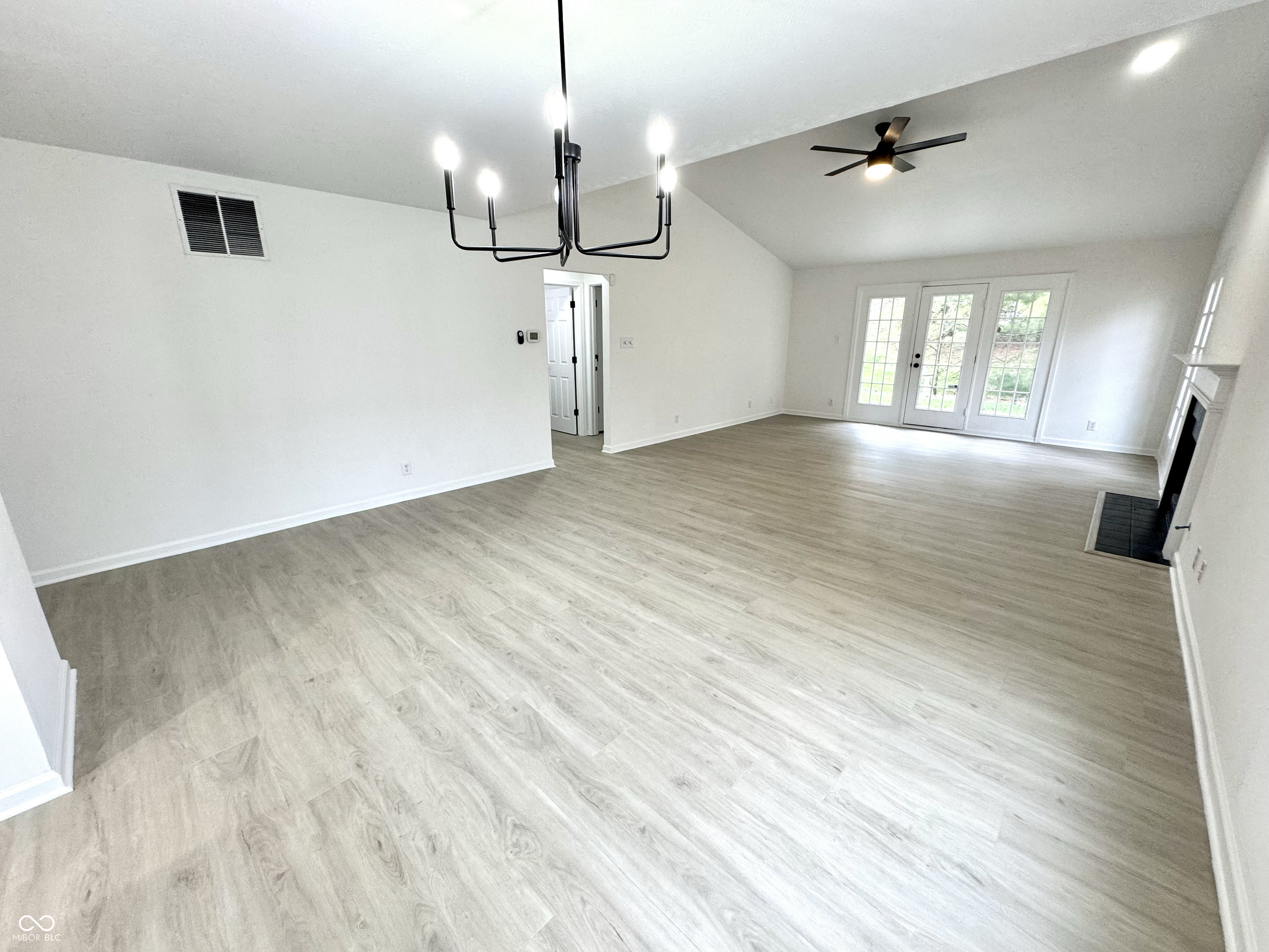 10200 Cheswick Lane Fishers, IN 46037 - Photo 8 of 48