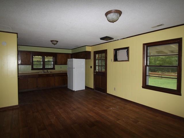 1301 Woosley Road Tullahoma, TN 37388 - Photo 4 of 15 Dining Room