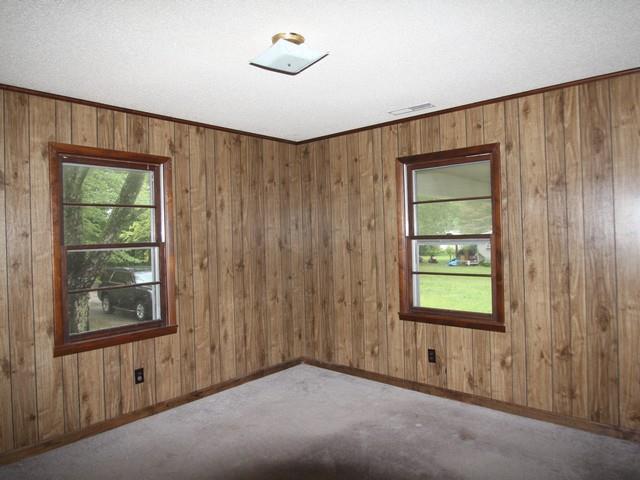 1301 Woosley Road Tullahoma, TN 37388 - Photo 5 of 15 Bedroom 1