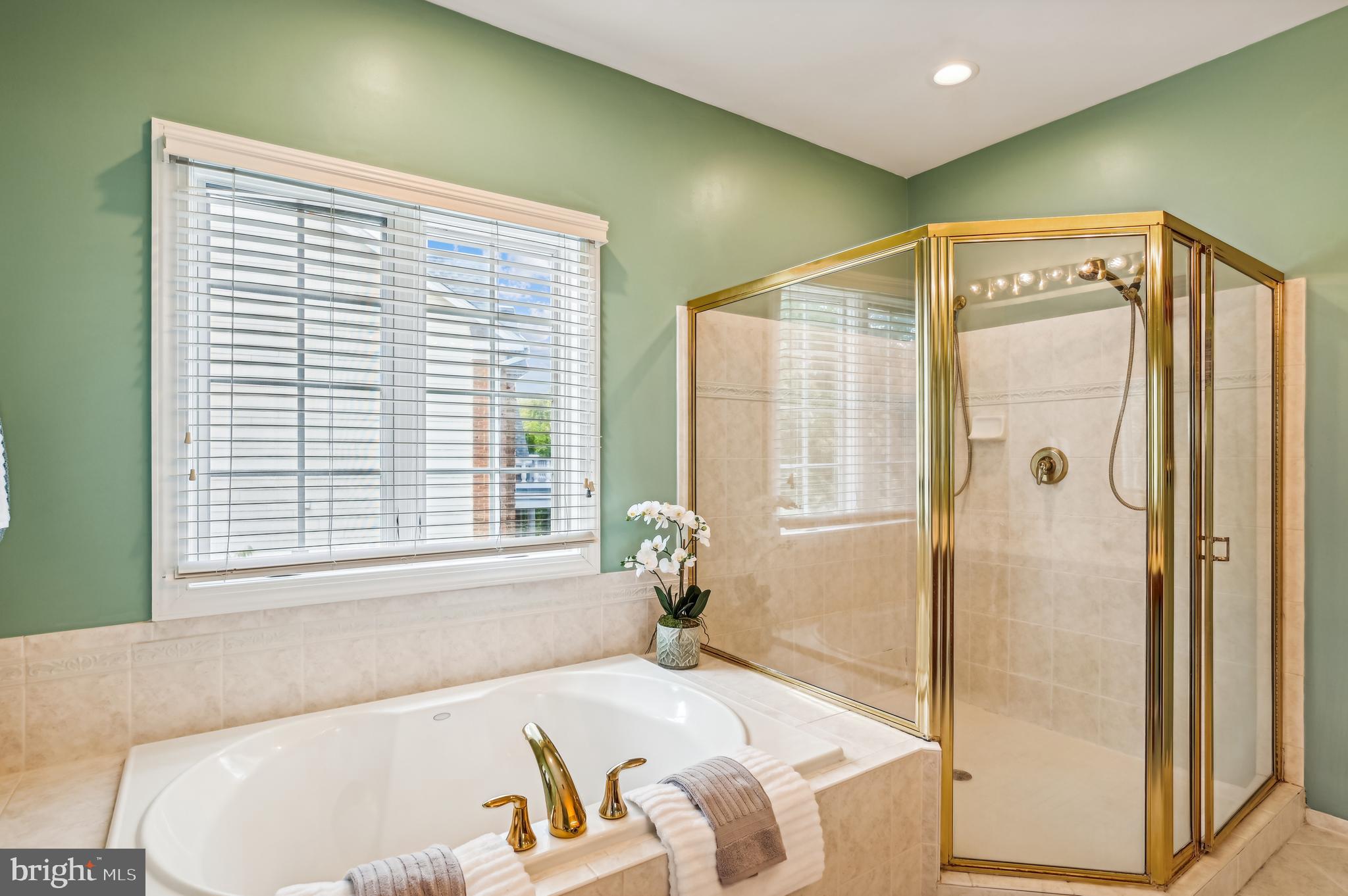 716 Caleb Lane Annapolis, MD 21401 - Photo 18 of 44 Primary En Suite Bath