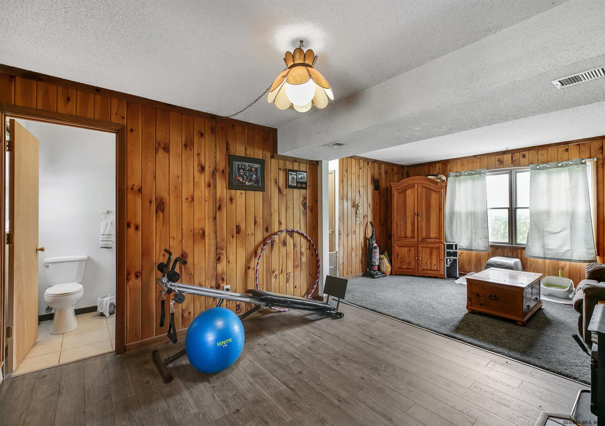 205 Morris Road Colonie, NY 12303 - Photo 16 of 33 Photo 16