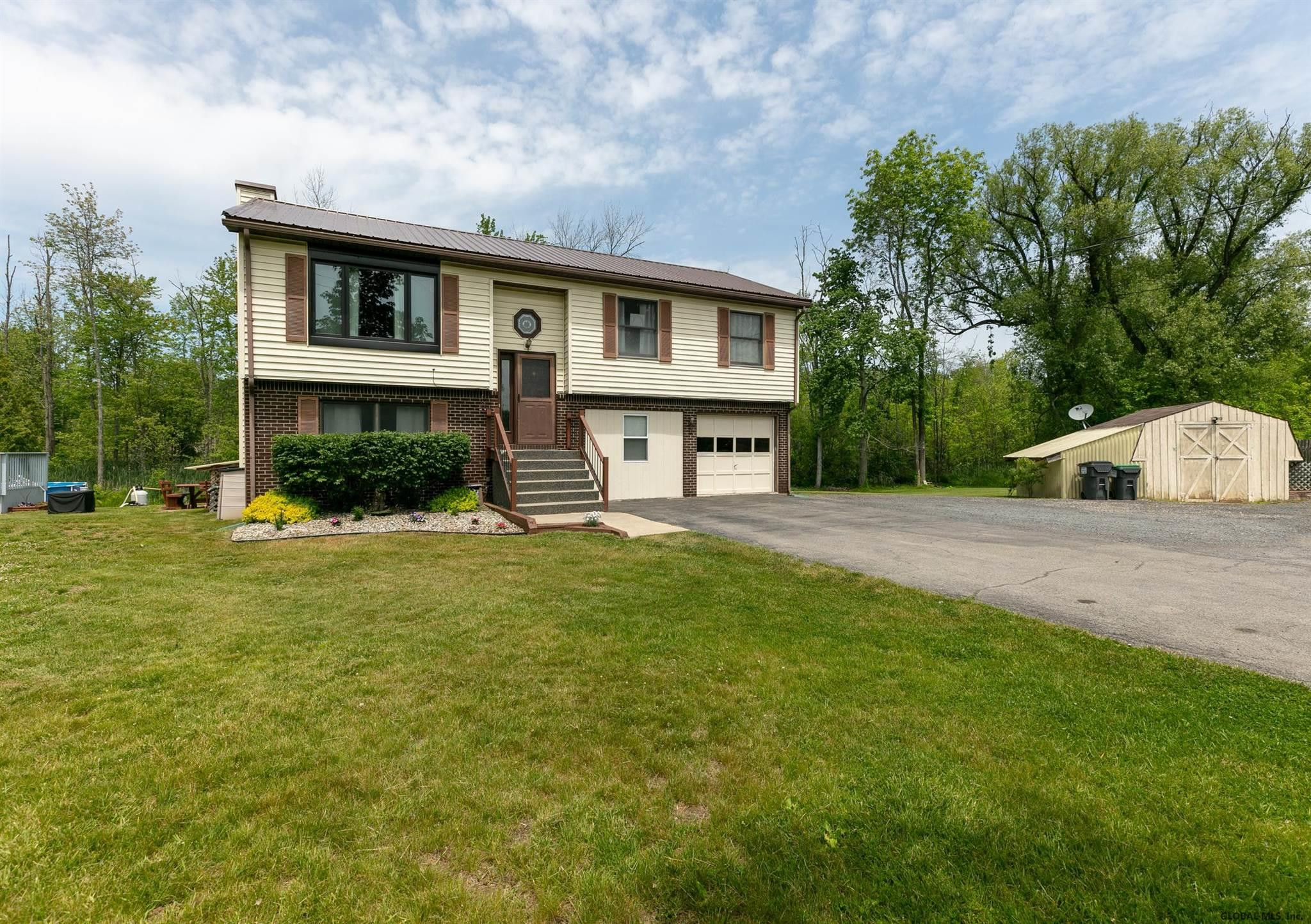 205 Morris Road Colonie, NY 12303 - Photo 2 of 33 Photo 2