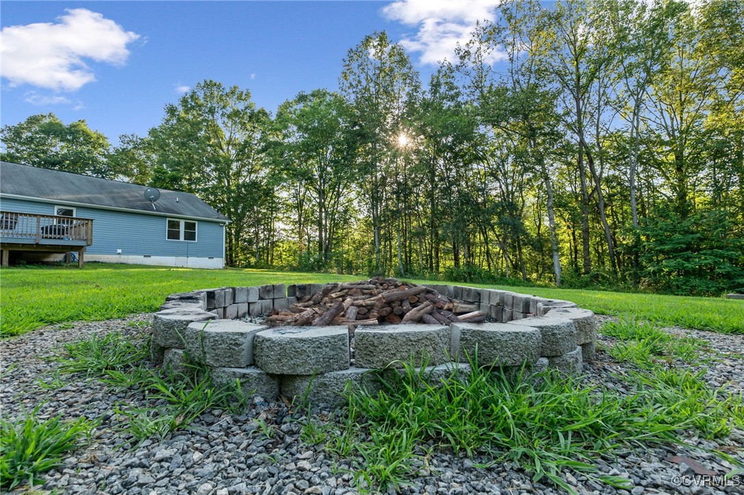 11925 Belfonte Road Bumpass, VA 23024 - Photo 31 of 34 a view of a garden with a patio