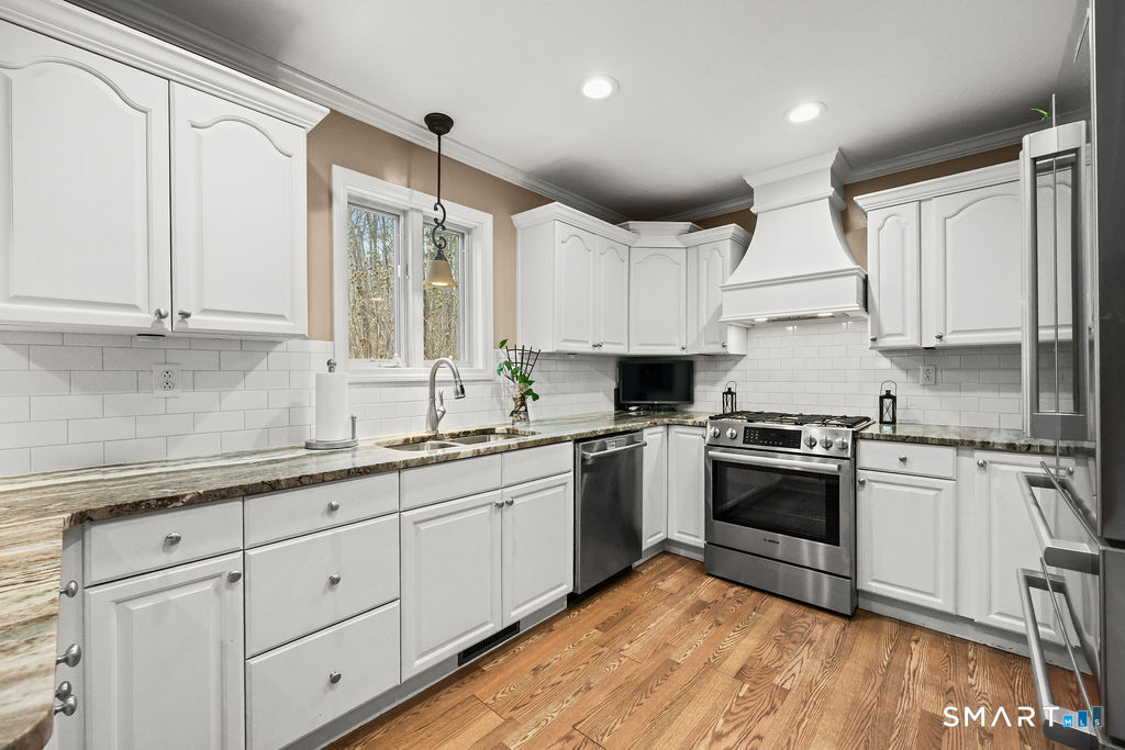 11 Szegda Road Columbia, CT 06237 - Photo 4 of 40