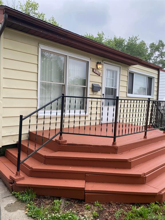 8302 Toepfer Road Warren, MI 48089 - Photo 2 of 17