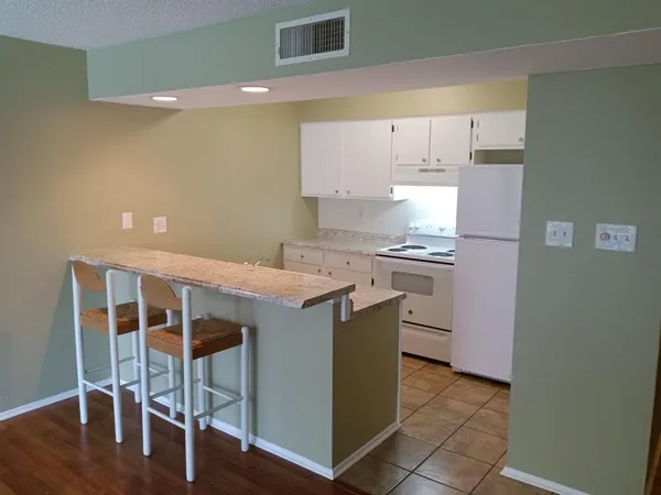 $1,265 | 12500 Melville Drive, Unit 228C, Montgomery, TX 77356
