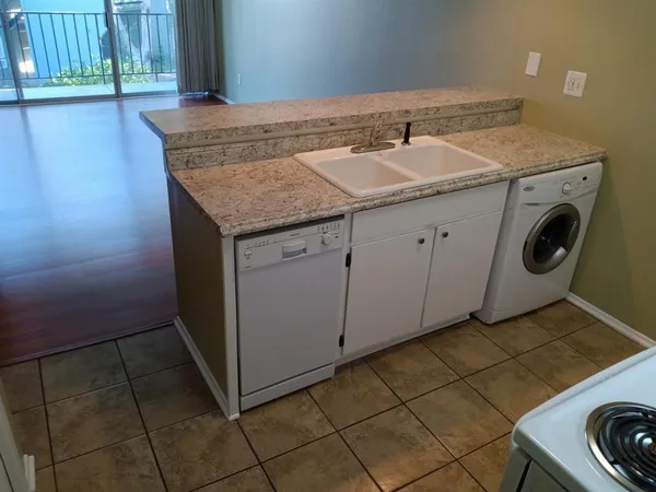 $1,265 | 12500 Melville Drive, Unit 228C, Montgomery, TX 77356