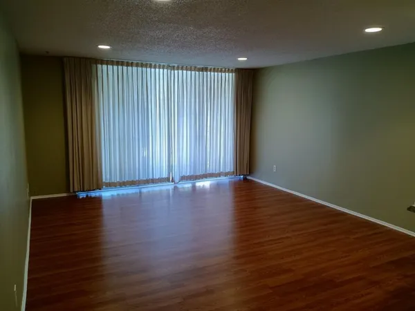 $1,265 | 12500 Melville Drive, Unit 228C, Montgomery, TX 77356