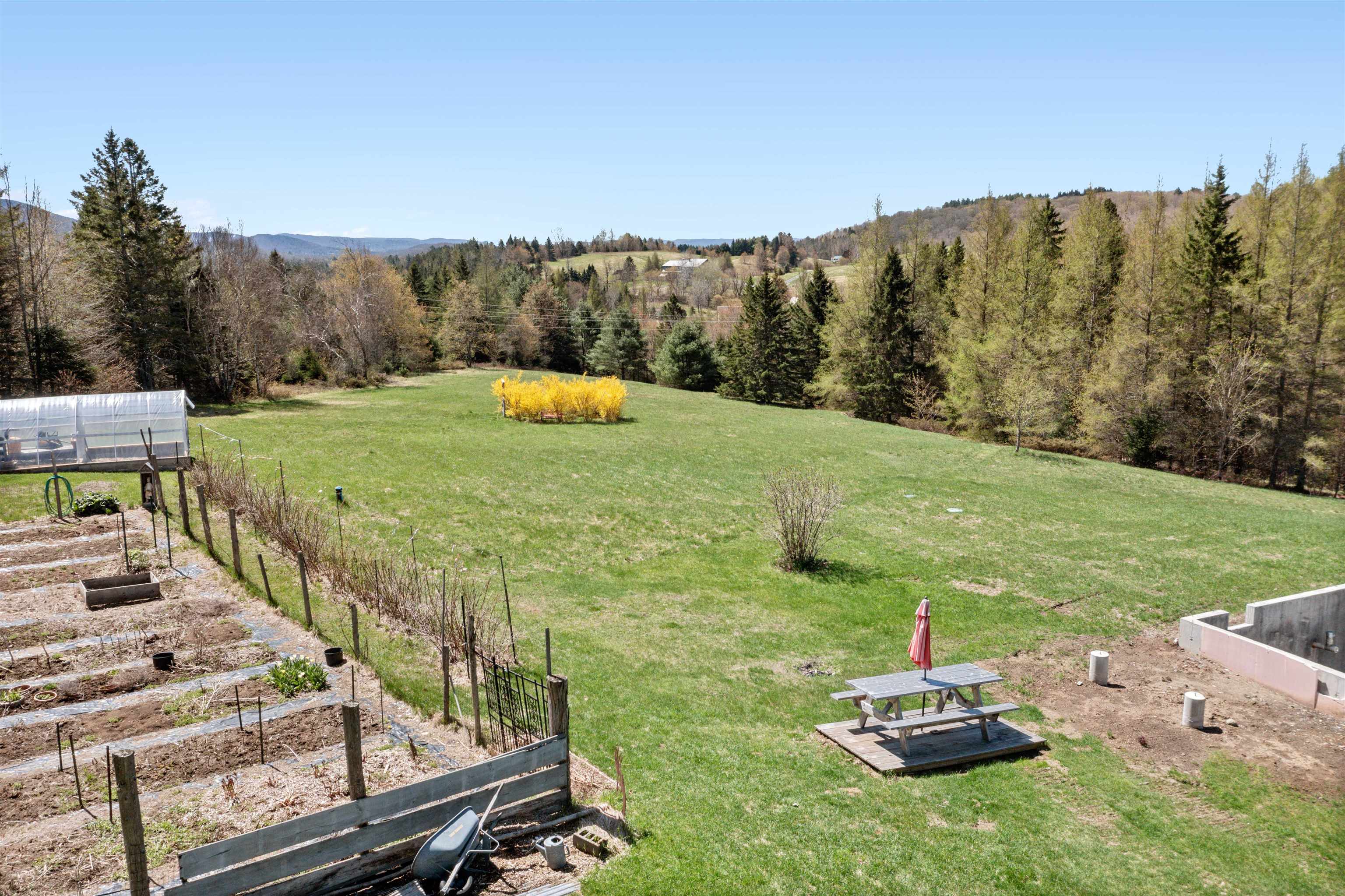 400 Maxfield Road Plainfield, VT 05641 - Photo 31 of 33