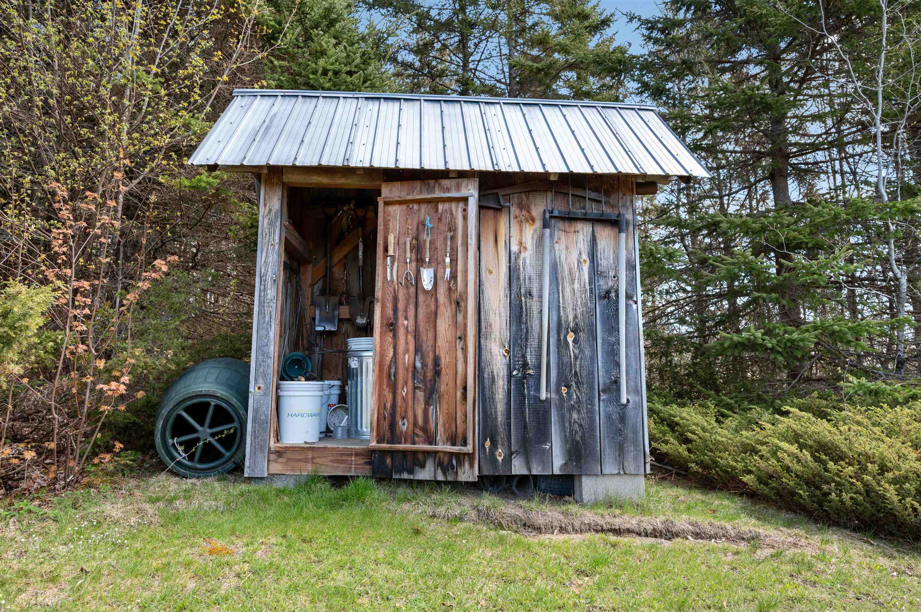 400 Maxfield Road Plainfield, VT 05641 - Photo 4 of 33