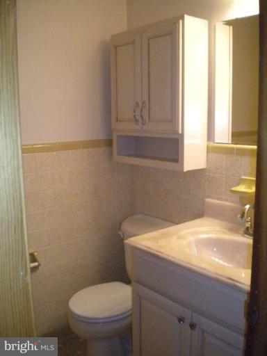10004 Clearspring Road Damascus, MD 20872 - Photo 16 of 30 Bath #1
