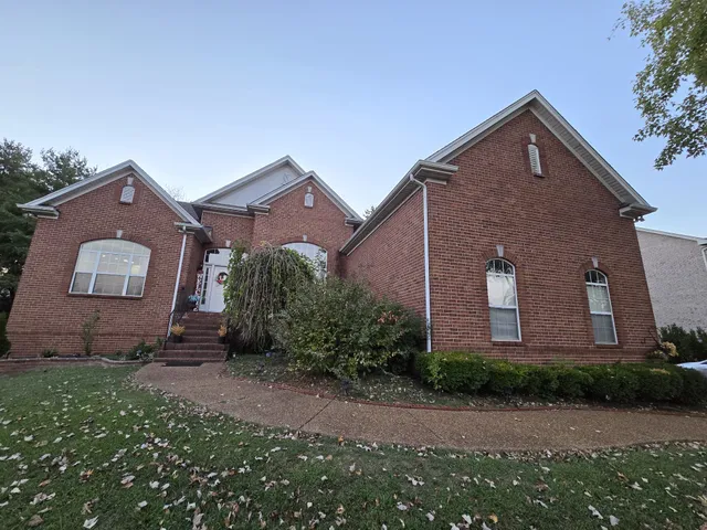 $699,900 | 830 Loretta Drive, Goodlettsville, TN 37072