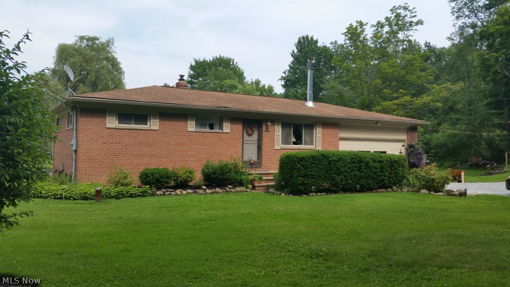 16701 Snow Road Burton, OH 44021 - Photo 2 of 20
