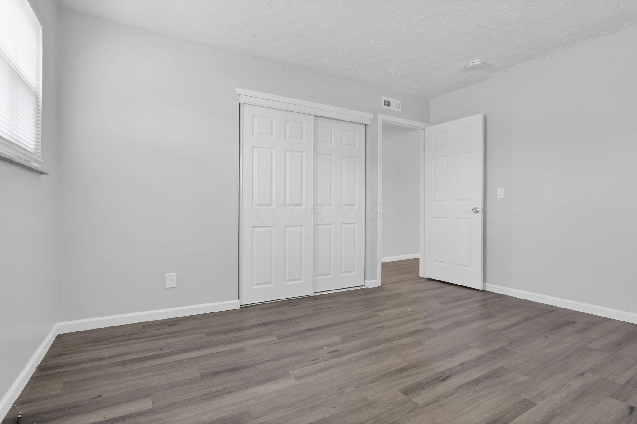 690 Kingsford Road Columbus, OH 43204 - Photo 36 of 80 40-web-or-mls-011A9543