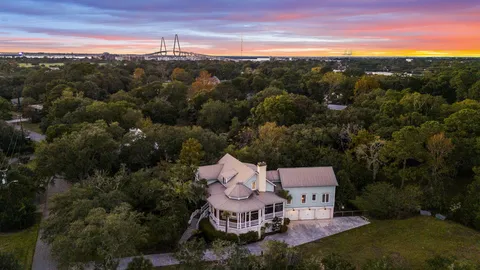 $3,675,000 | 346 Bayview Drive, Mount Pleasant, SC 29464
