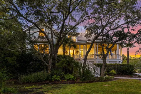$3,675,000 | 346 Bayview Drive, Mount Pleasant, SC 29464