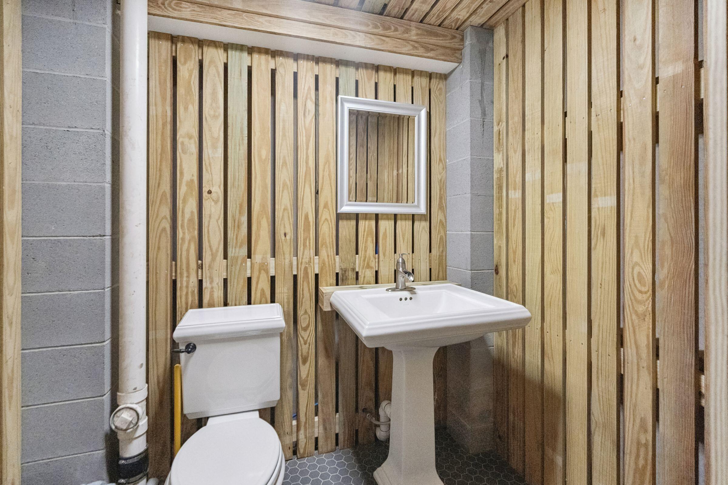 346 Bayview Drive Mount Pleasant, SC 29464 - Photo 56 of 78 Downstairs Bath