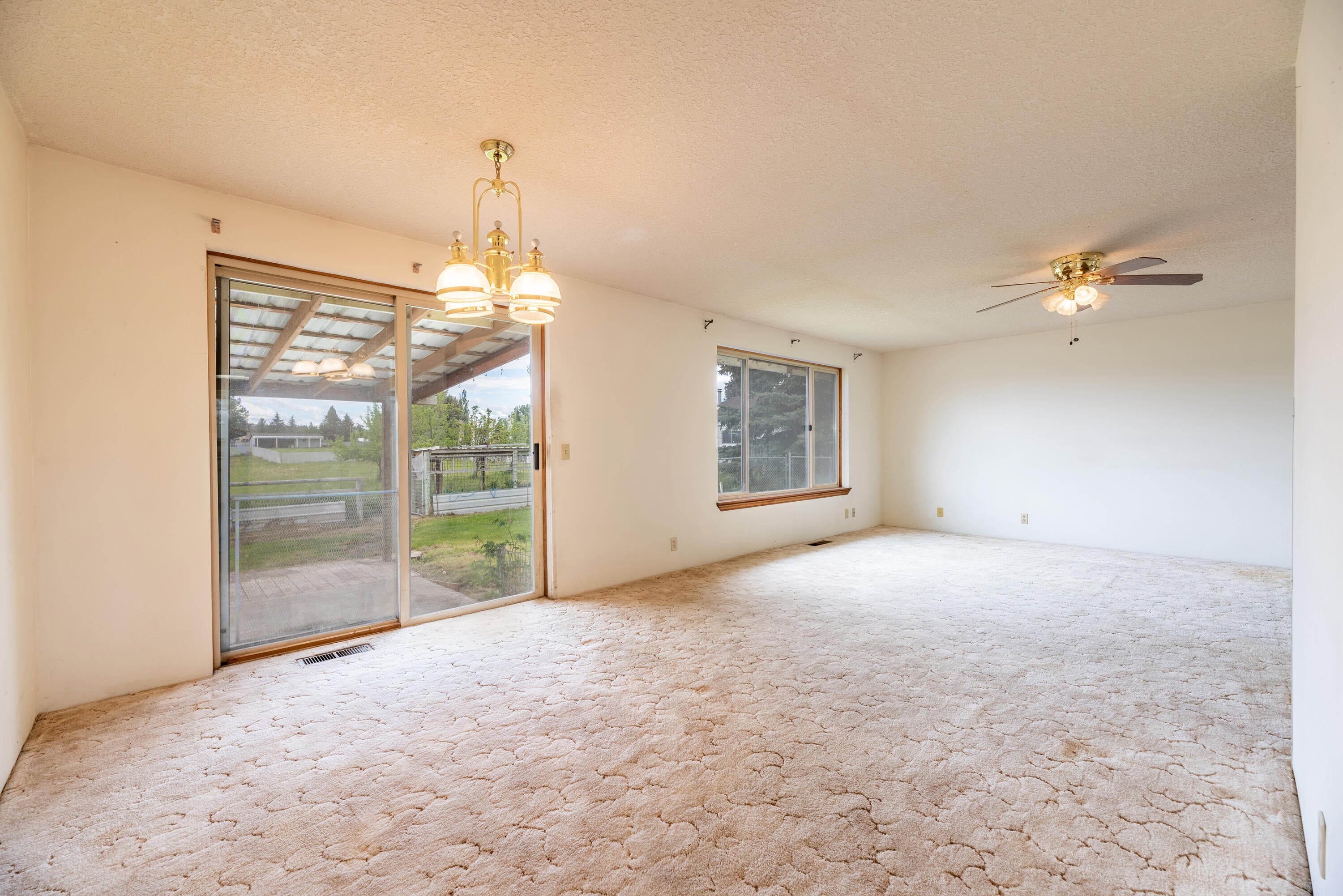 591 Martingale Road Prineville, OR 97754 - Photo 10 of 84 591NWMartingale-37
