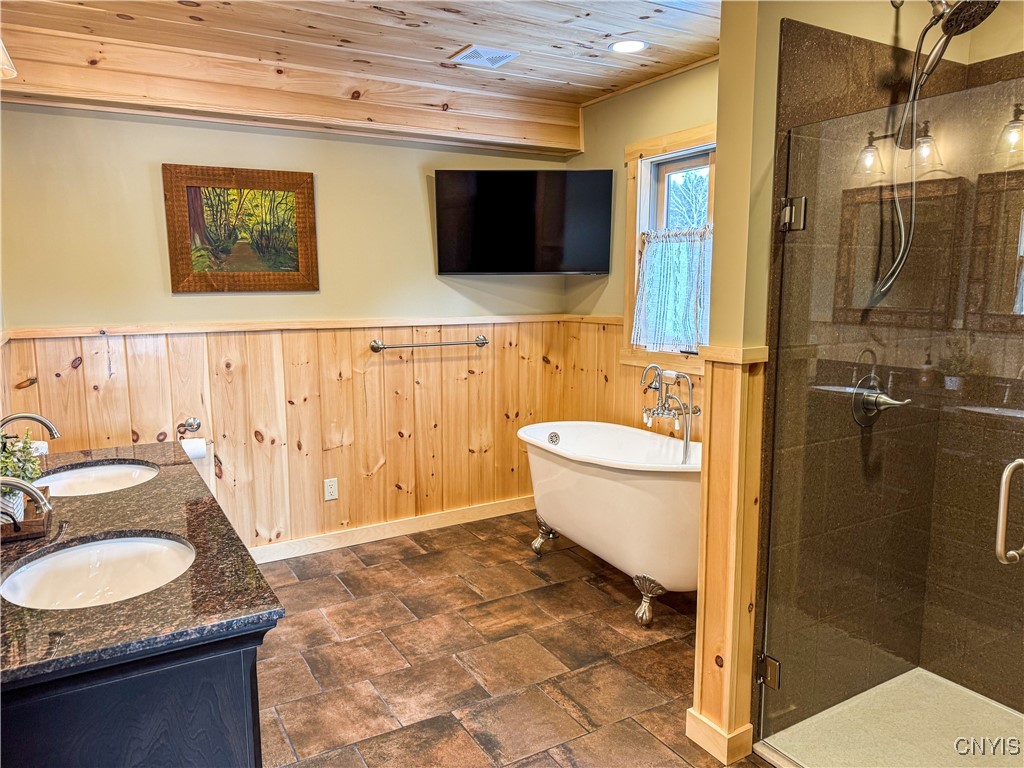 63 Rocky Point Circle Inlet, NY 13360 - Photo 19 of 38 Primary Bathroom - Completed Model Shown