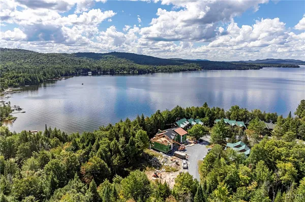 $1,499,900 | 63 Rocky Point Circle, Inlet, NY 13360