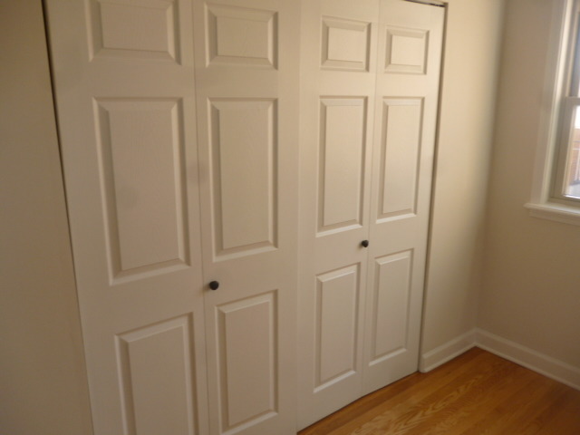 7530 North Ridge Boulevard, Unit 3W Chicago, IL 60645 - Photo 14 of 23 a view of front door