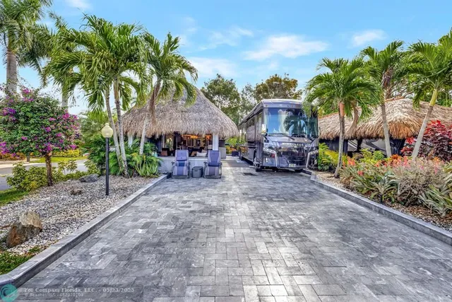 $550,000 | 58 South Carol Parkway, Unit 58, Margate, FL 33068