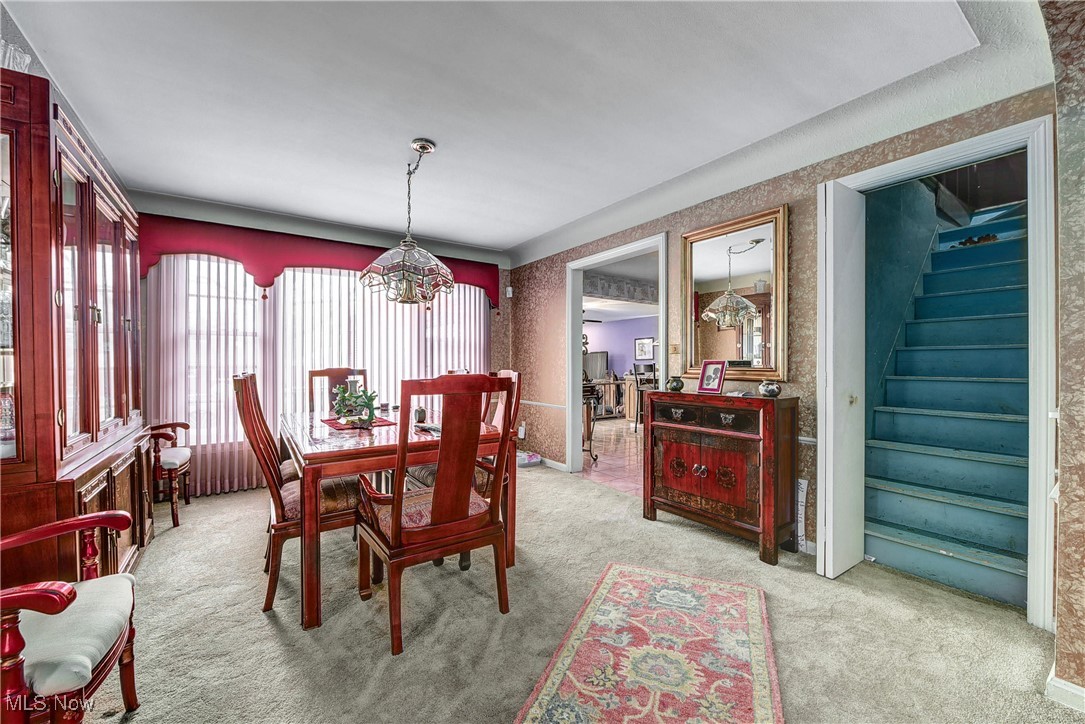 1069 Carver Road Cleveland, OH 44112 - Photo 8 of 36