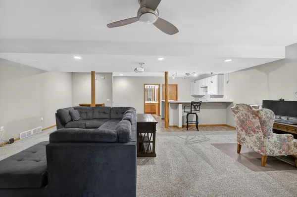 $449,900 | 799 Edenberry Lane, Oregon, WI 53575