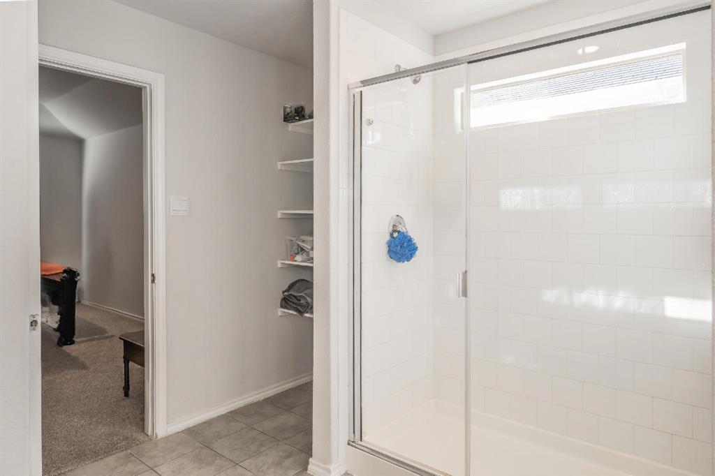 508 Bronze Circle West Springtown, TX 76082 - Photo 19 of 37