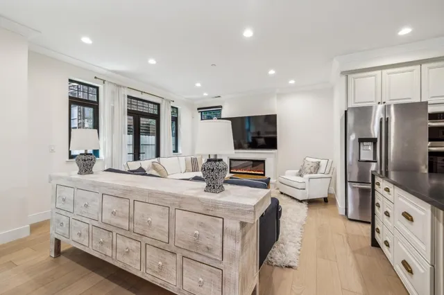 $5,688,000 | 546 Oxford Avenue, Palo Alto, CA 94306