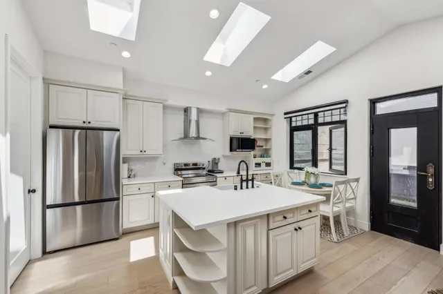 $5,688,000 | 546 Oxford Avenue, Palo Alto, CA 94306