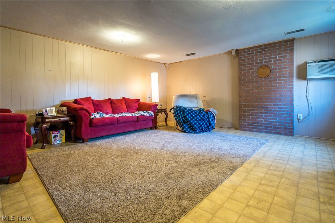9845 Griffith Road Ravenna, OH 44266 - Photo 6 of 19 Gallery Image 6