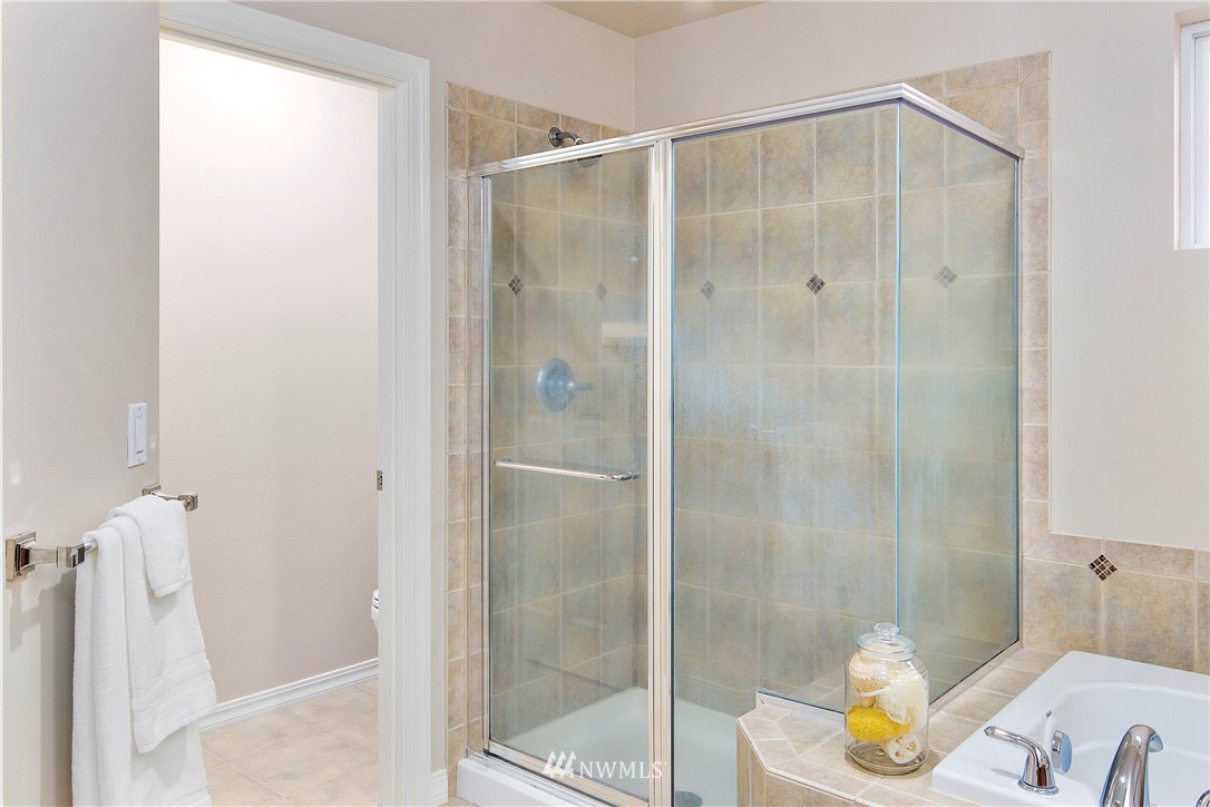 4720 Northeast 1st Place Renton, WA 98059 - Photo 24 of 40