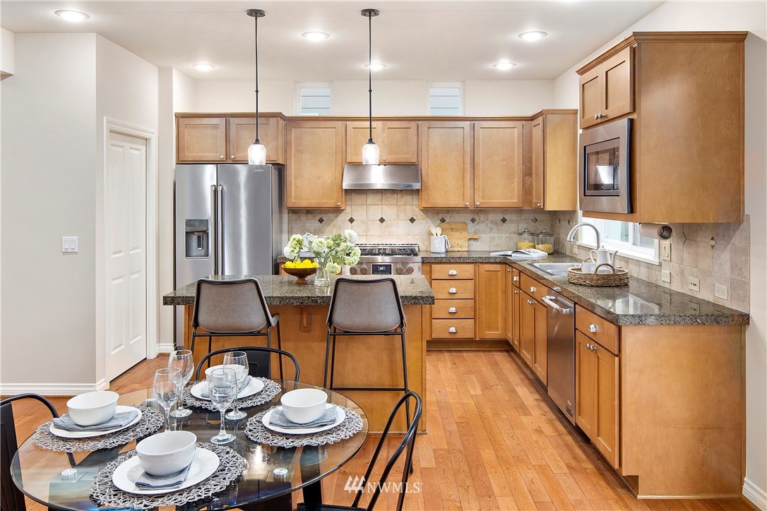 4720 Northeast 1st Place Renton, WA 98059 - Photo 10 of 40