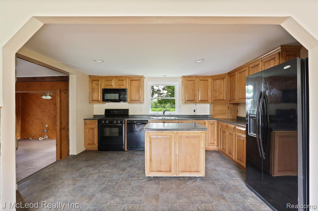 5217 Millington Road Millington, MI 48746 - Photo 21 of 42