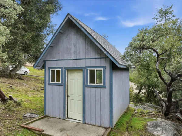 a front view of house with yard