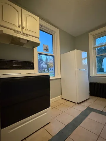 $1,382 | 449 Newfield Street, Unit 4, Middletown, CT 06457