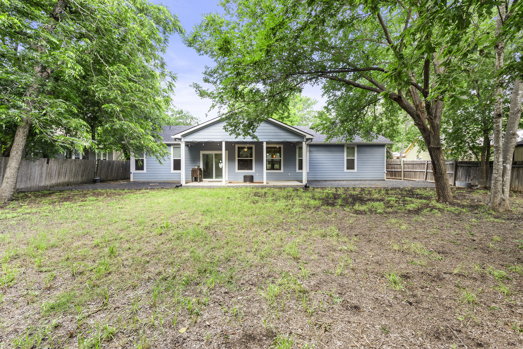 700 South Church Street Lockhart, TX 78644 - Photo 33 of 37 View of the back of the home.