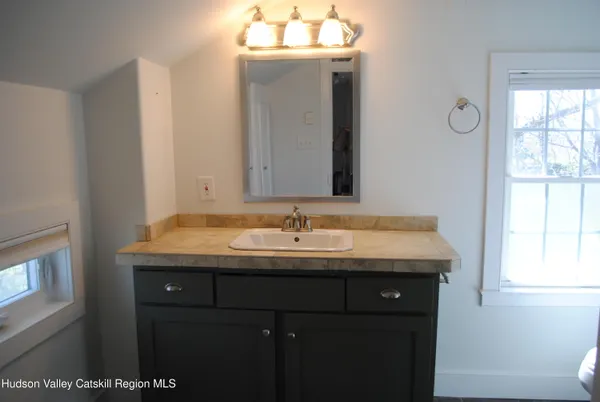 $475,000 | 222 Broadway, Port Ewen, NY 12466