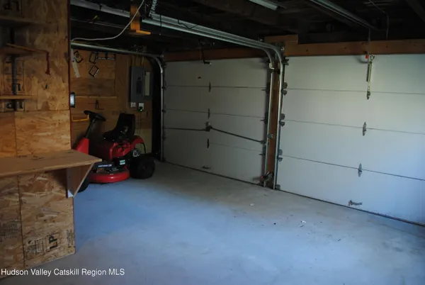 $475,000 | 222 Broadway, Port Ewen, NY 12466