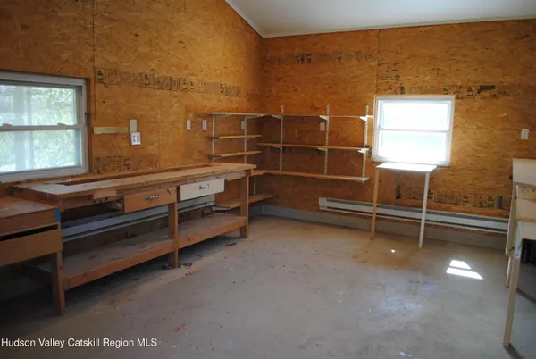 $475,000 | 222 Broadway, Port Ewen, NY 12466