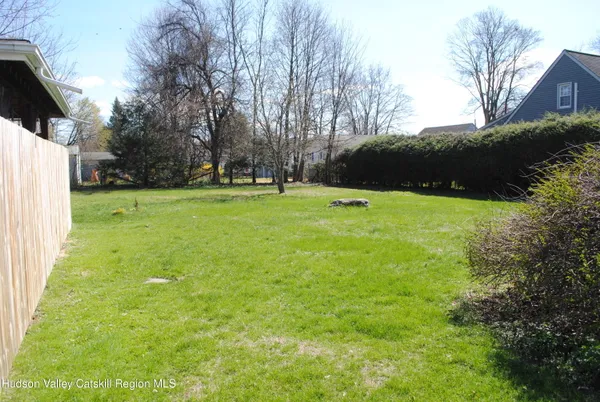 $475,000 | 222 Broadway, Port Ewen, NY 12466