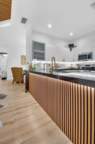 $419,000 | 7266 Southport Drive, Boynton Beach, FL 33472