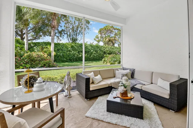 $419,000 | 7266 Southport Drive, Boynton Beach, FL 33472