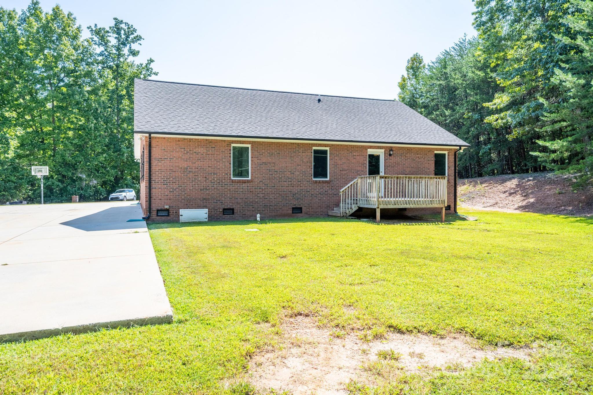 4215 Goodson Road Maiden, NC 28650 - Photo 34 of 45 Gallery Image 34
